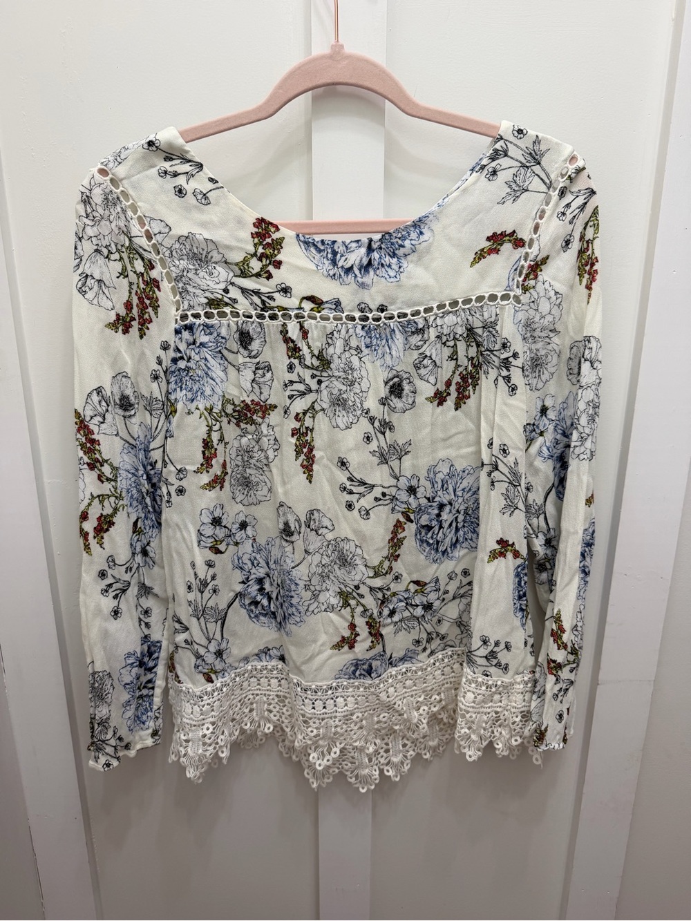 Anthropologie Maeve Ivory Floral Lace-Hem Long Sleeve Blouse